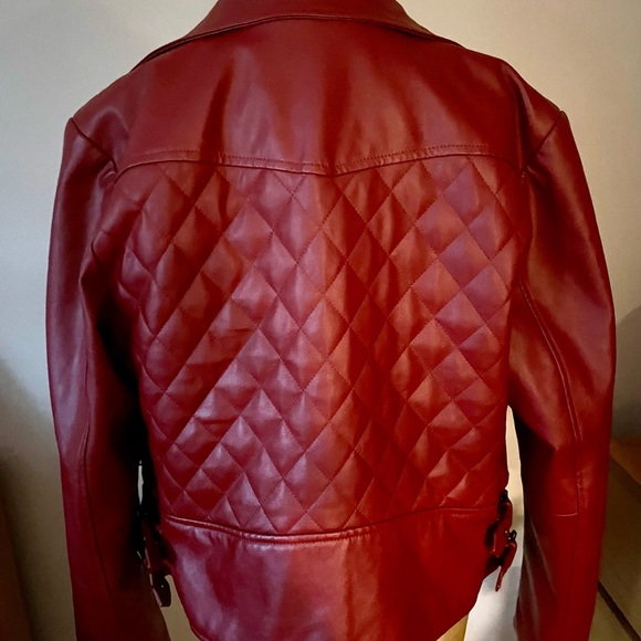 BOMBER JACKET!  Red faux leather Medium - Picture 4 of 7